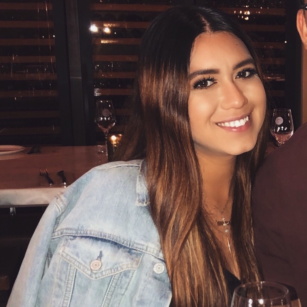 Meet your Posher, Reina